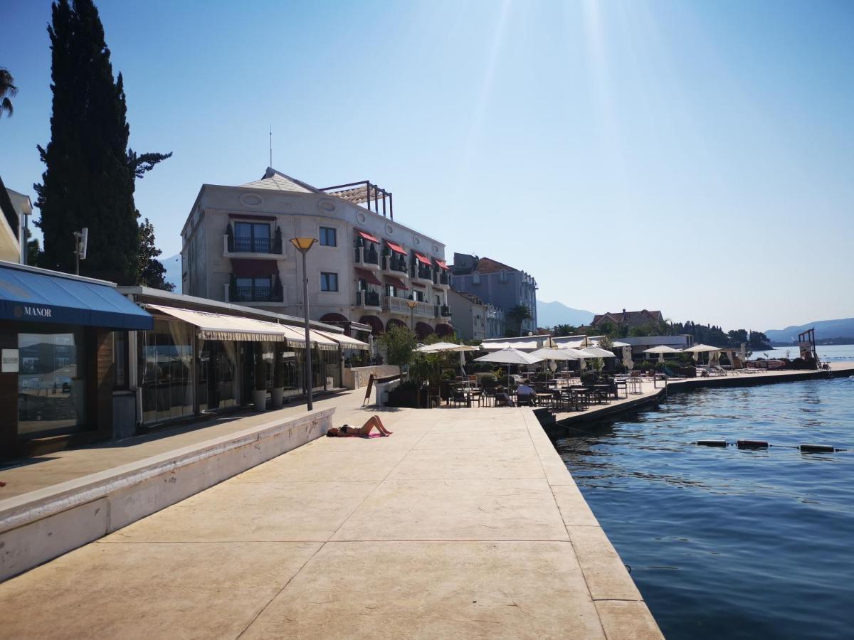 Seafront Apartments Tivat Exteriör bild